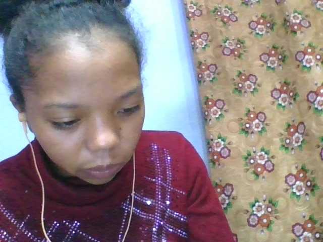 rosah1a live cam on BongaCams