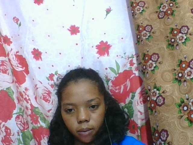rosah1a live cam on BongaCams