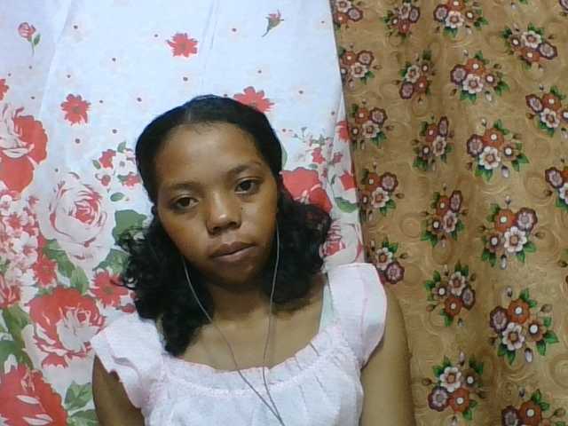 rosah1a live cam on BongaCams