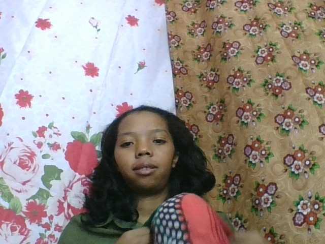 rosah1a live cam on BongaCams