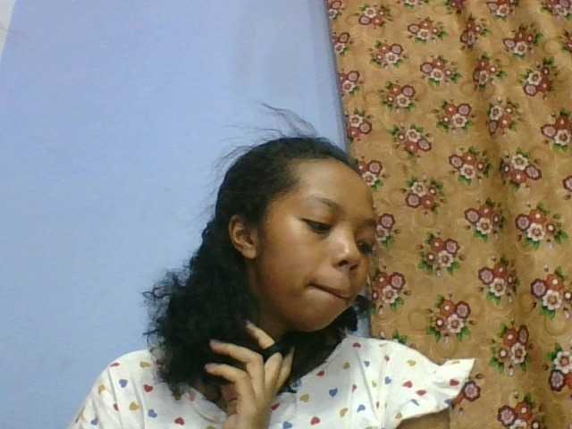 rosah1a live cam on BongaCams