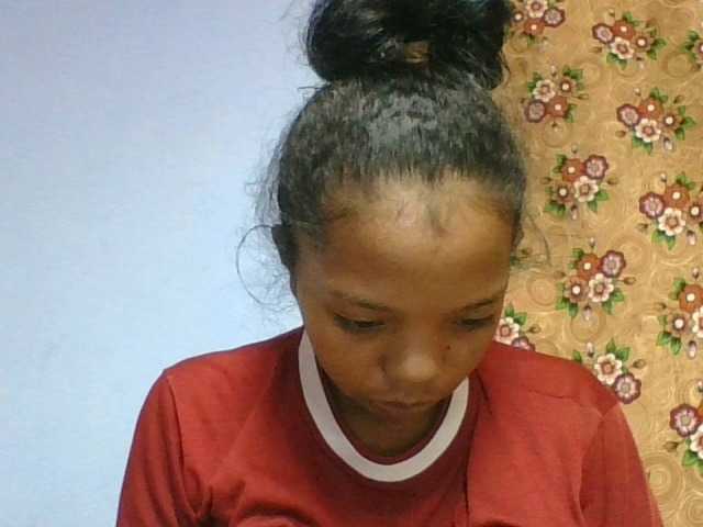 rosah1a live cam on BongaCams