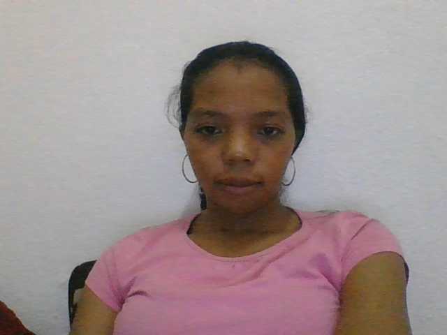 rosah1a live cam on BongaCams