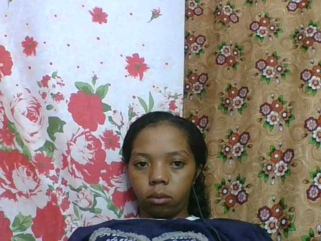 rosah1a — live female cam