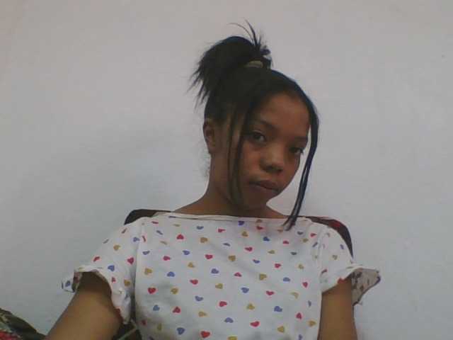 rosah1a live cam on BongaCams