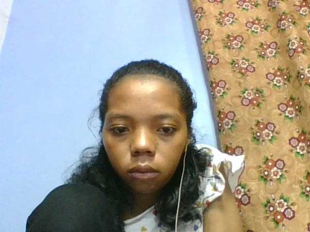 rosah1a live cam on BongaCams