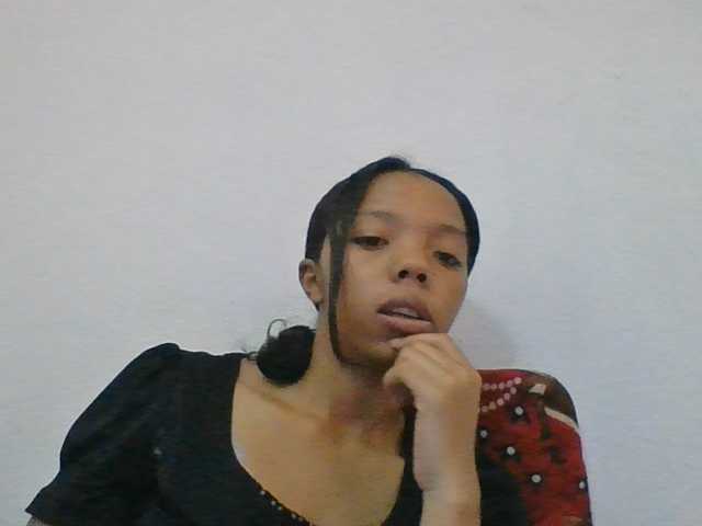 rosah1a live cam on BongaCams