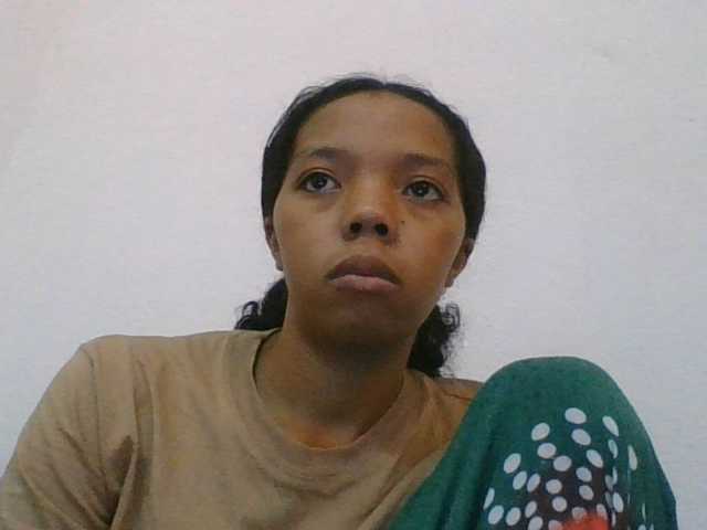 rosah1a live cam on BongaCams
