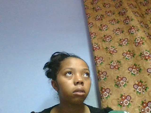 rosah1a live cam on BongaCams