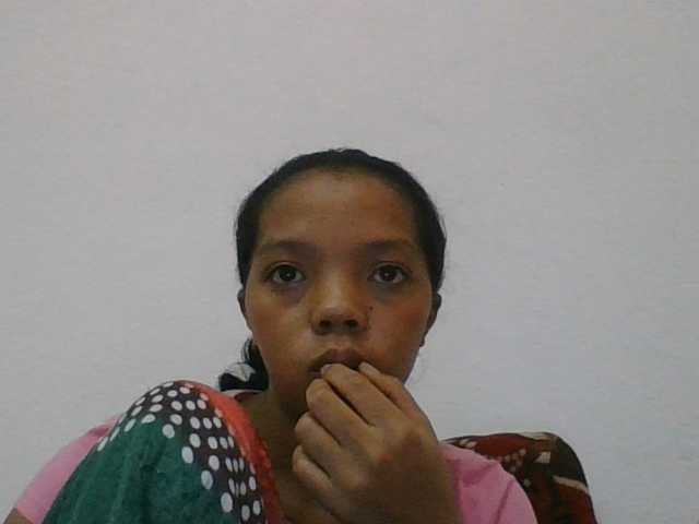 rosah1a live cam on BongaCams