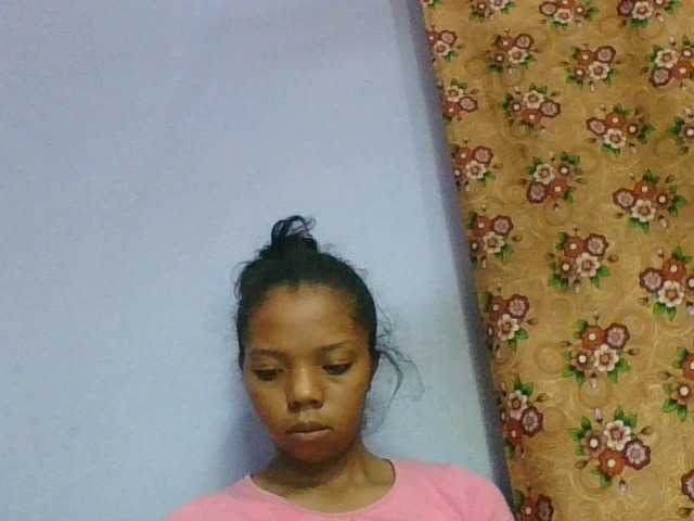 rosah1a live cam on BongaCams
