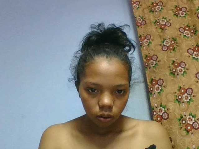 rosah1a live cam on BongaCams