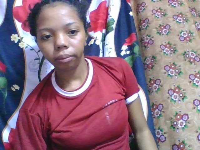 rosah1a live cam on BongaCams
