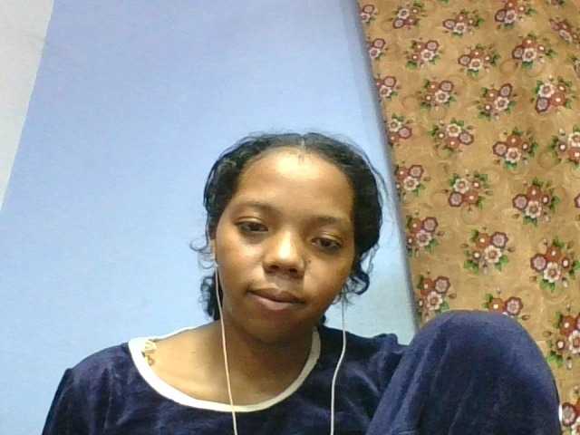 rosah1a live cam on BongaCams