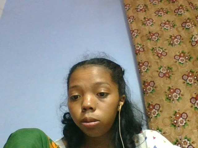 rosah1a live cam on BongaCams