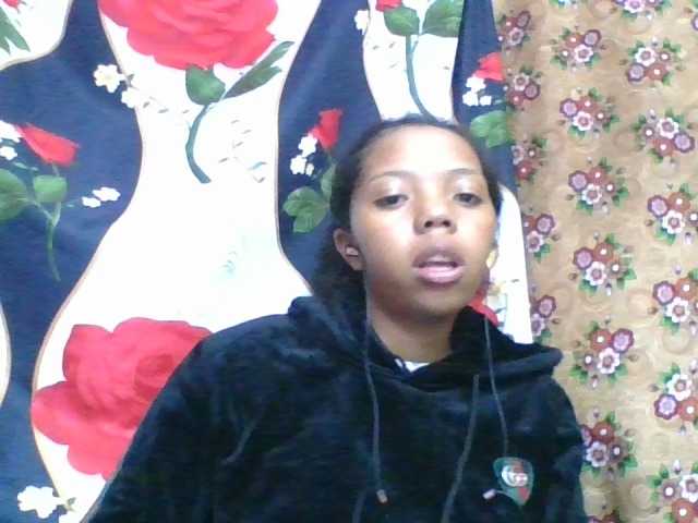 rosah1a live cam on BongaCams