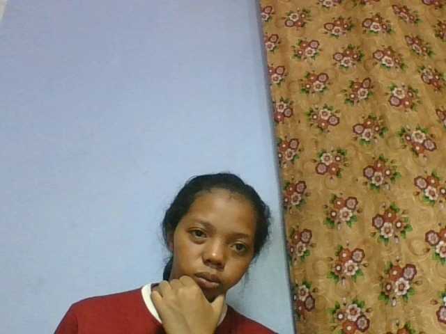 rosah1a live cam on BongaCams