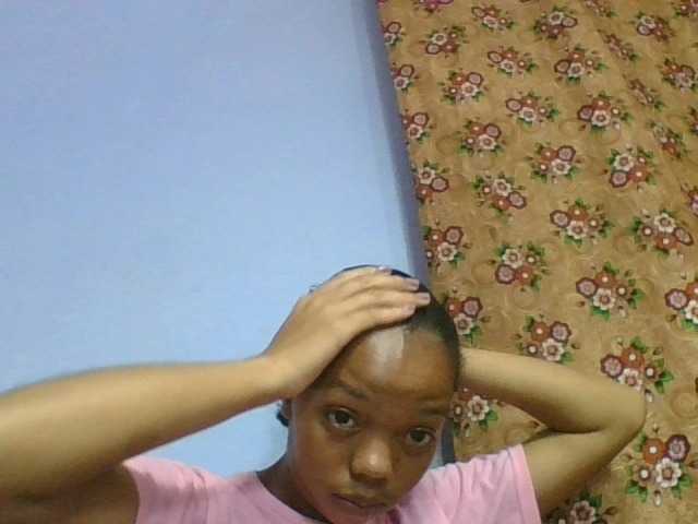 rosah1a live cam on BongaCams