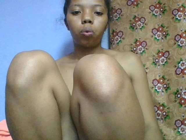 rosah1a live cam on BongaCams