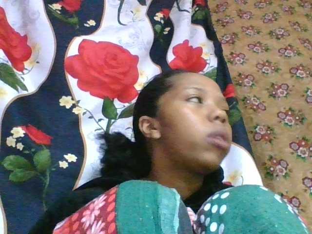 rosah1a live cam on BongaCams