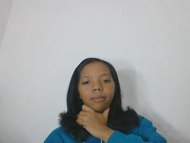 rosah1a live cam on BongaCams