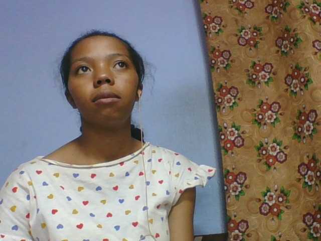rosah1a live cam on BongaCams