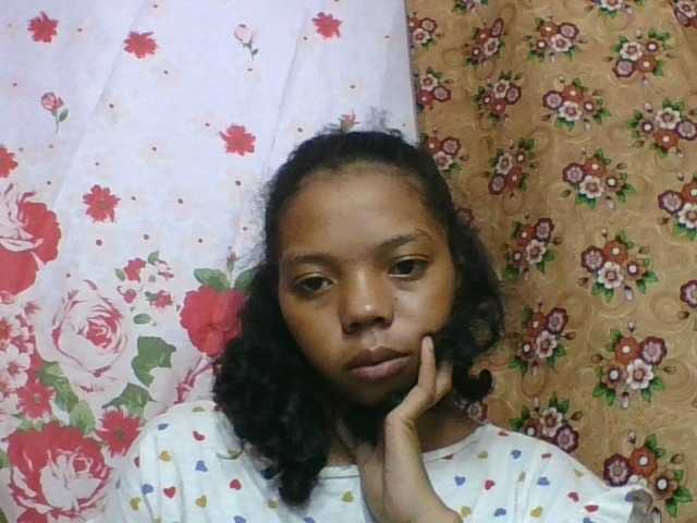 rosah1a live cam on BongaCams