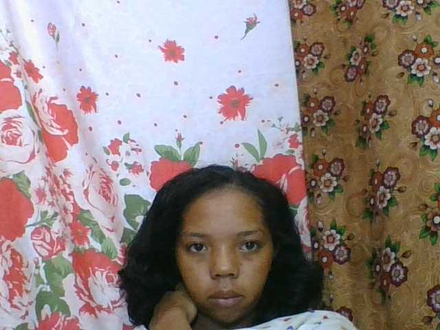 rosah1a live cam on BongaCams