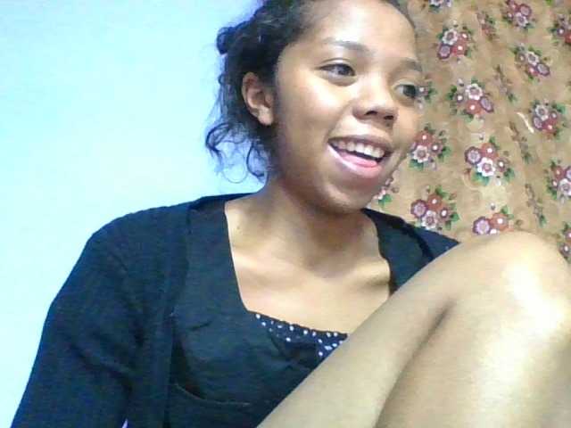 rosah1a live cam on BongaCams