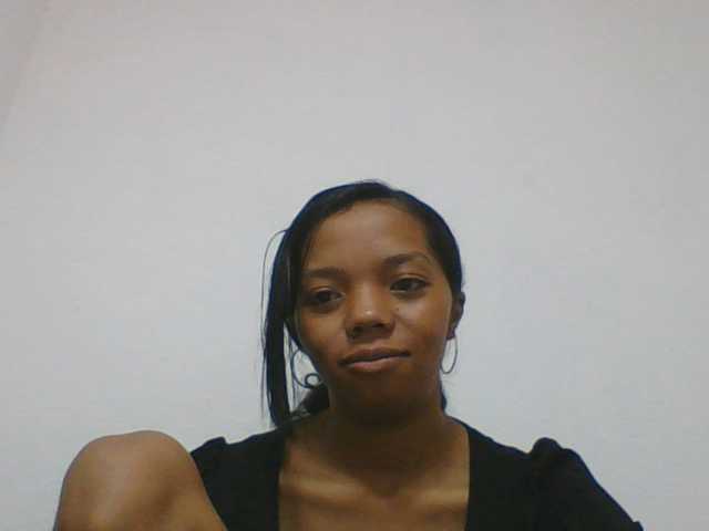 rosah1a live cam on BongaCams