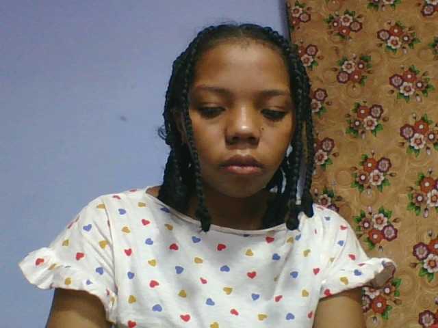rosah1a live cam on BongaCams