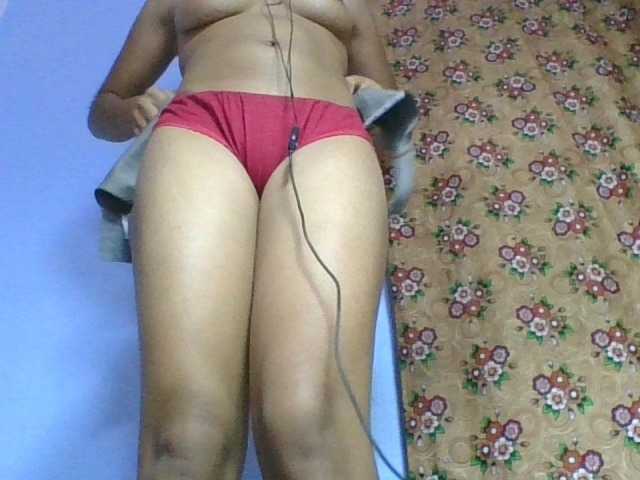 rosah1a live cam on BongaCams