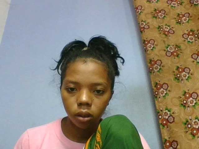 rosah1a live cam on BongaCams