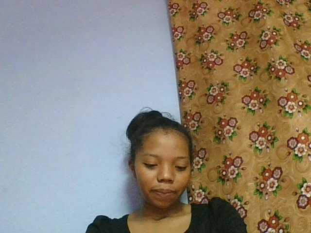 rosah1a live cam on BongaCams