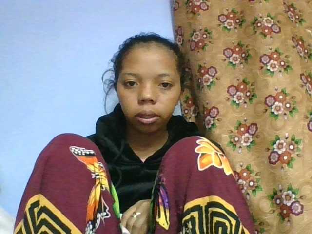 rosah1a live cam on BongaCams