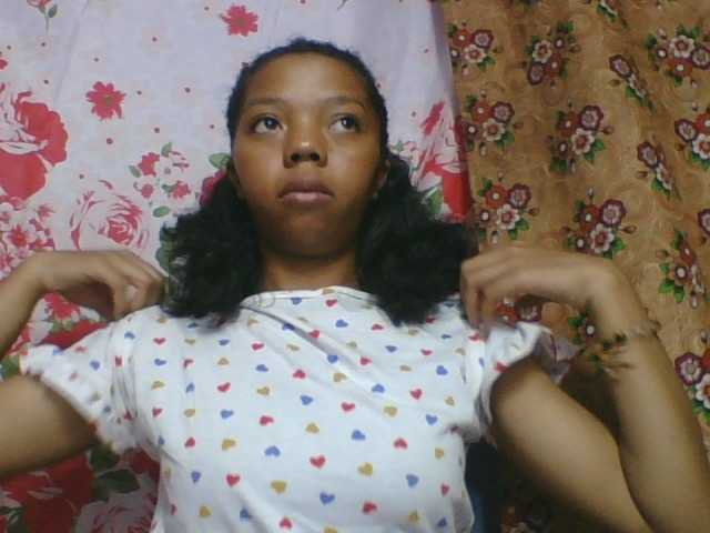 rosah1a live cam on BongaCams