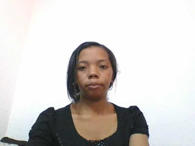 rosah1a live cam on BongaCams