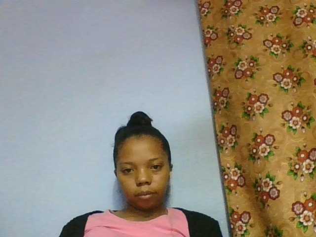 rosah1a live cam on BongaCams