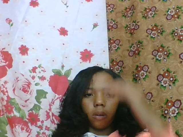 rosah1a live cam on BongaCams