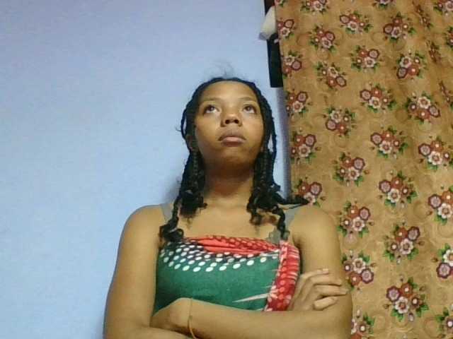 rosah1a live cam on BongaCams