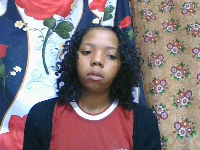 rosah1a live cam on BongaCams