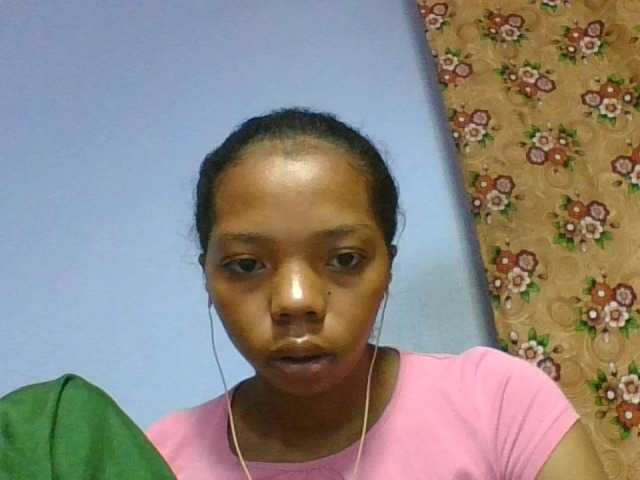 rosah1a live cam on BongaCams