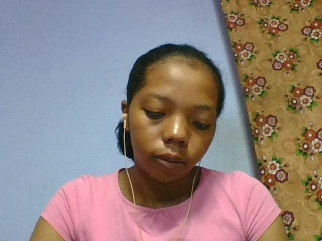 rosah1a live cam on BongaCams