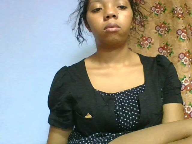 rosah1a live cam on BongaCams