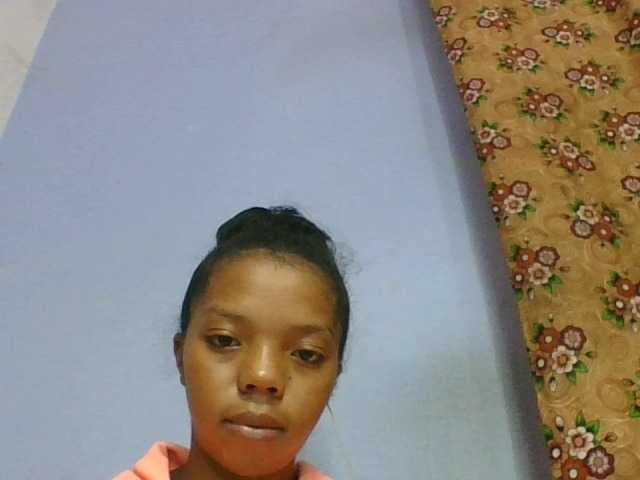 rosah1a live cam on BongaCams