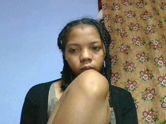 rosah1a live cam on BongaCams