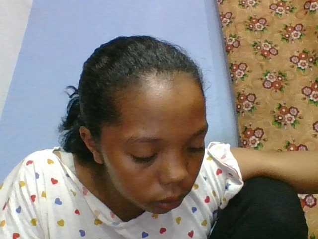rosah1a live cam on BongaCams