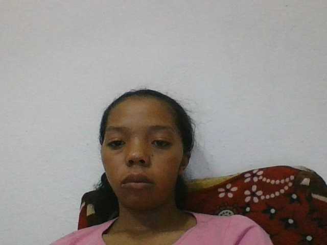 rosah1a live cam on BongaCams