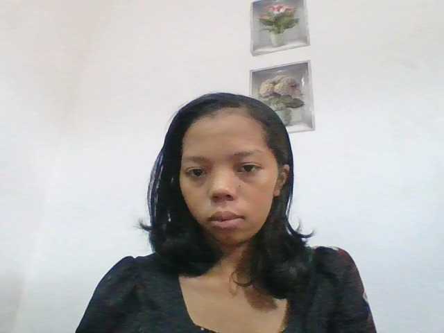 rosah1a live cam on BongaCams