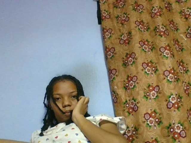rosah1a live cam on BongaCams